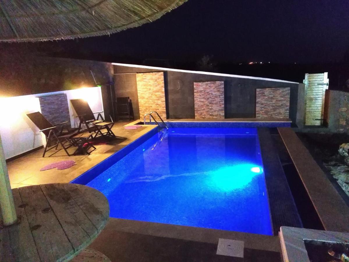 2 Bungalows Avec Vue Sur Mer Et Piscine Partagee 오우아리디아 외부 사진
