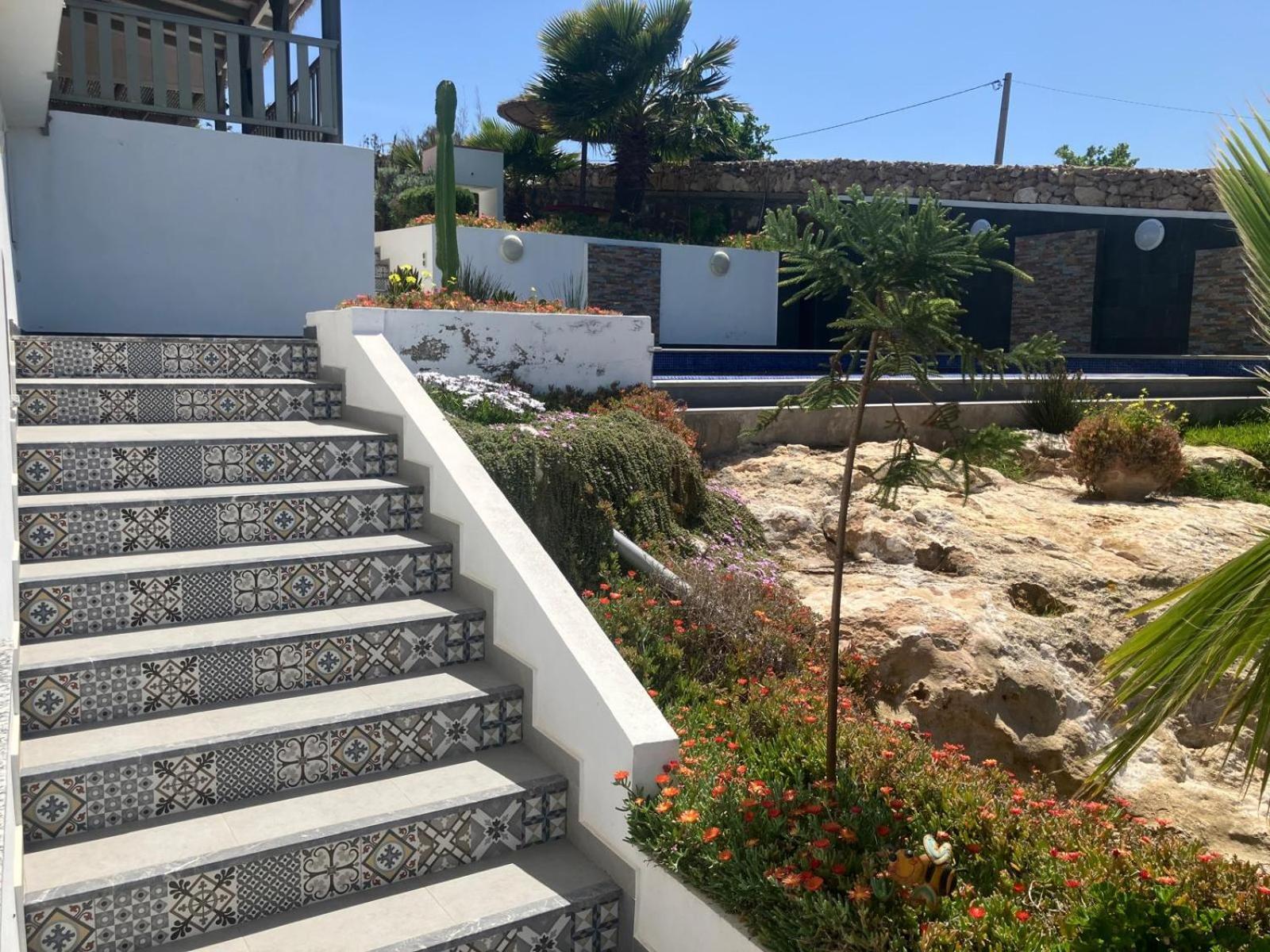 2 Bungalows Avec Vue Sur Mer Et Piscine Partagee 오우아리디아 외부 사진